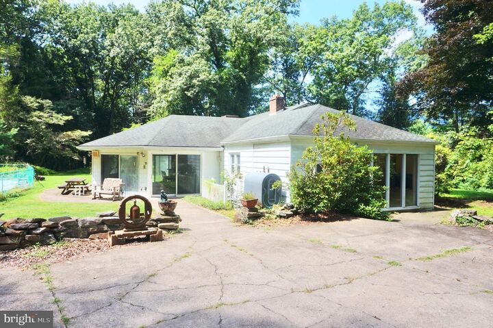 Property Photo:  7732 State Route 209  PA 17048 