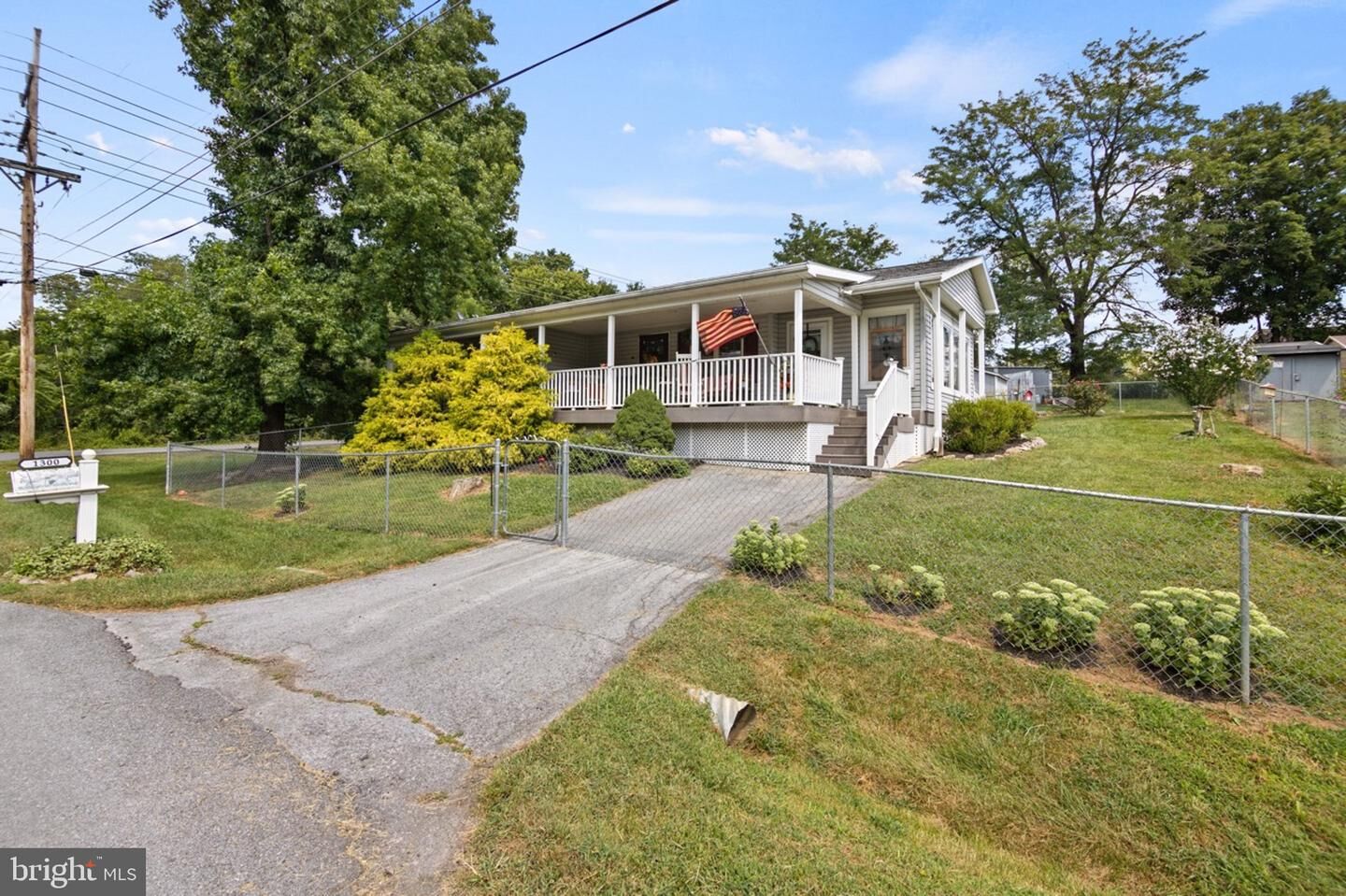 Property Photo:  1300 S Raleigh Street  WV 25401 