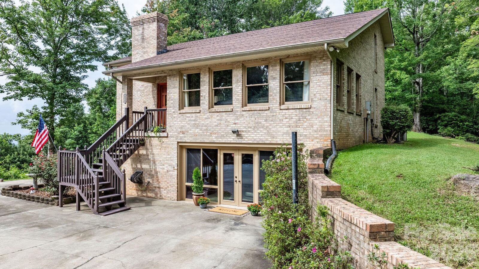 Property Photo: 4415 Laurel Ridge Drive NC 28645