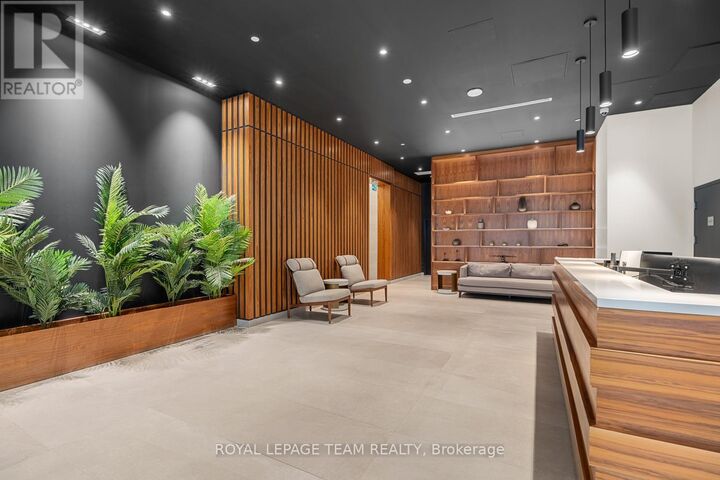 Property Photo: 340 Queen Street 2603 ON K1R 0G1