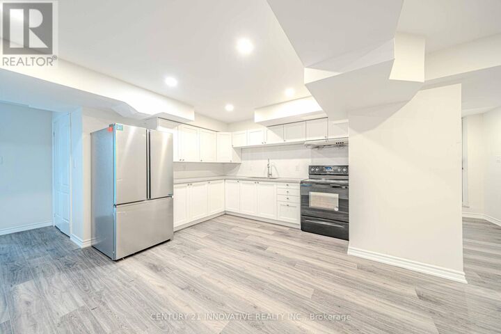 Property Photo: 1894 Woodview Avenue Bsmt ON L1V 1L6