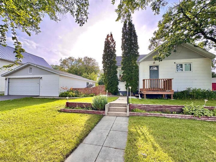 350 4th Avenue  Neepawa MB R0J 1H0 photo