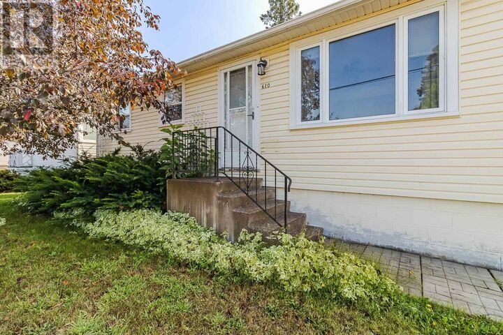 Property Photo: 610 Boundary Rd ON P6A 5C6