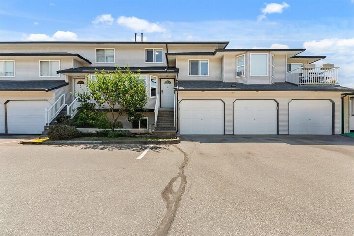 34332 Maclure 67  Abbotsford BC V2S 7S8 photo