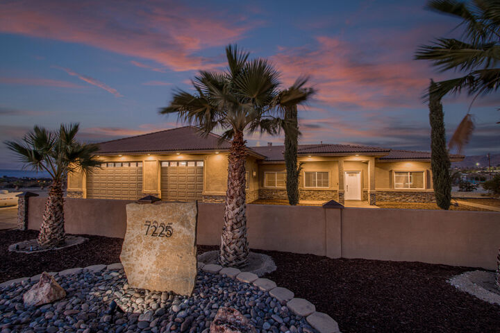 7225 Adobe Road  29 Palms CA 92277 photo