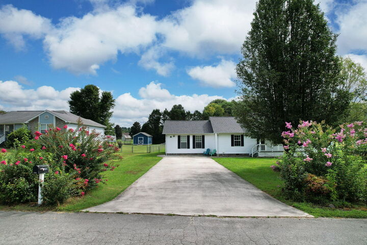 Property Photo: 295 Sky Drive TN 37321