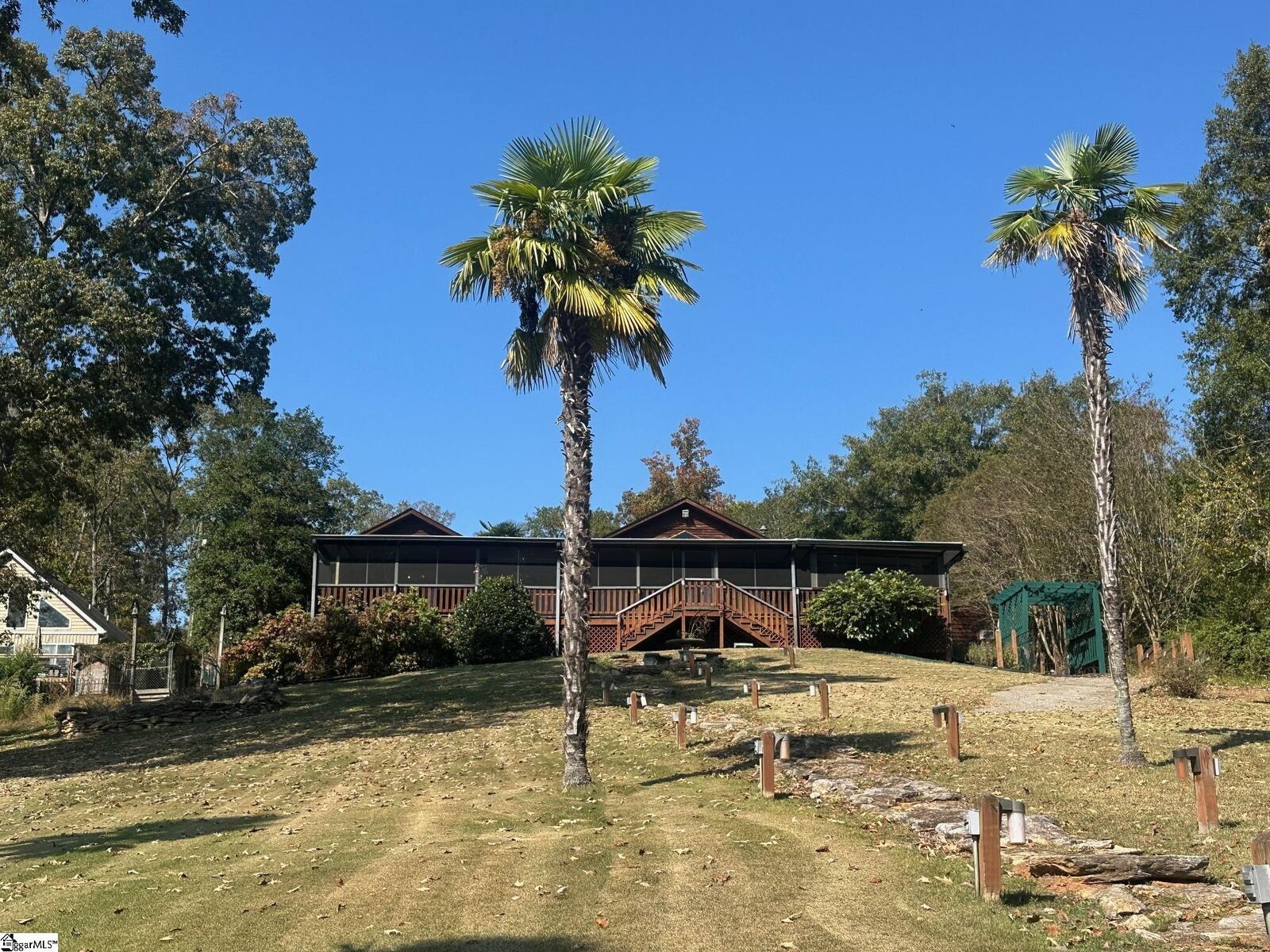 Property Photo:  801 McFalls Circle  SC 29621 