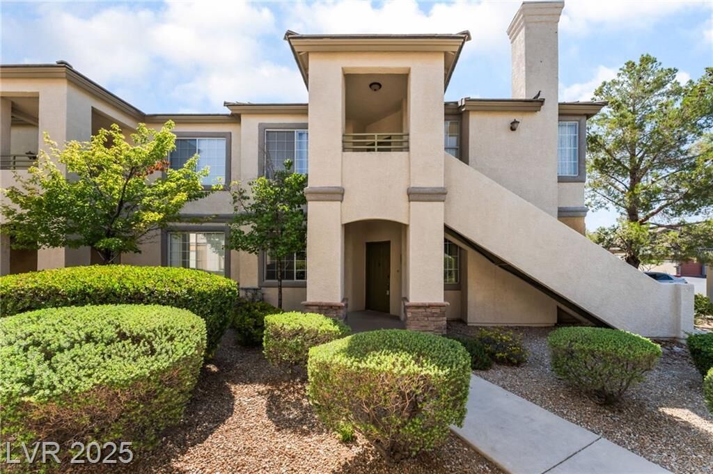 Property Photo: 10213 King Henry Avenue 101 NV 89144