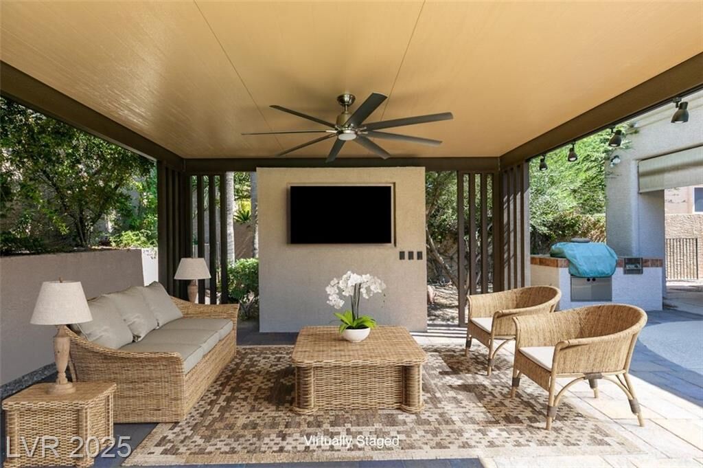 Property Photo:  213 Villa Borghese Street  NV 89138 