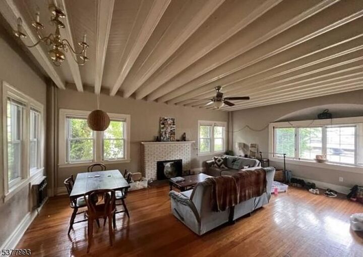 Property Photo:  123 S Maple Ave  NJ 07450 