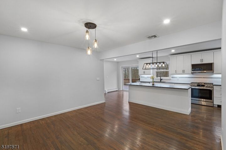 Property Photo:  17 Roxiticus Rd  NJ 07945 