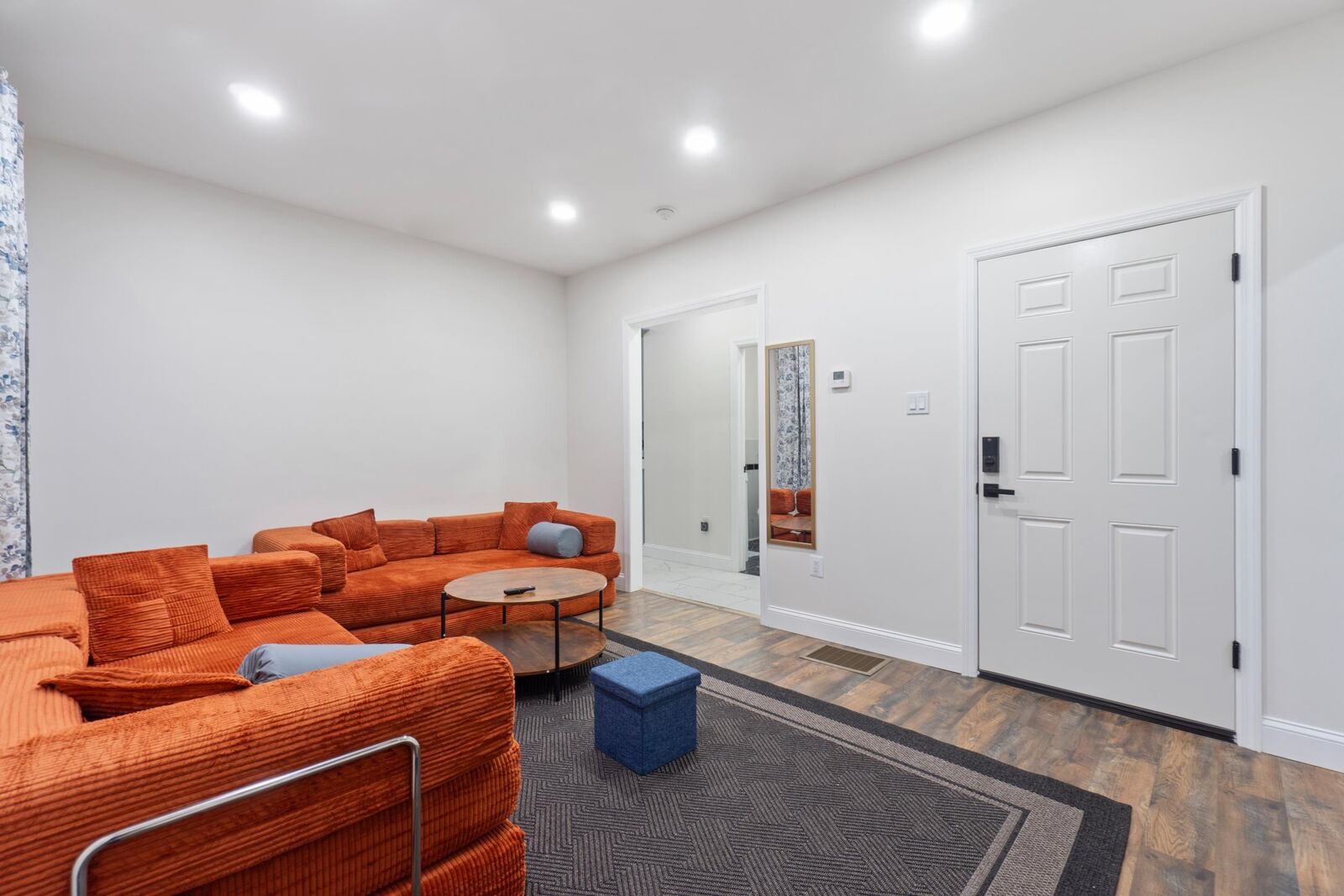 Property Photo:  92 Stuyvesant Ave 1  NJ 07306 