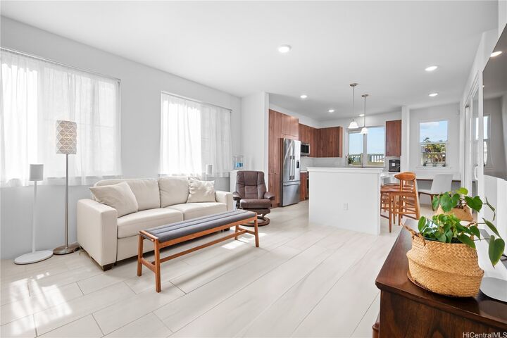 Property Photo:  94-1251 Hale Halawai Drive 39  HI 96797 