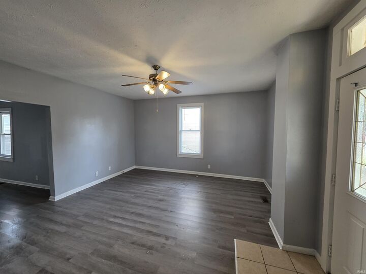 Property Photo: 1913 E Michigan Street IN 47711