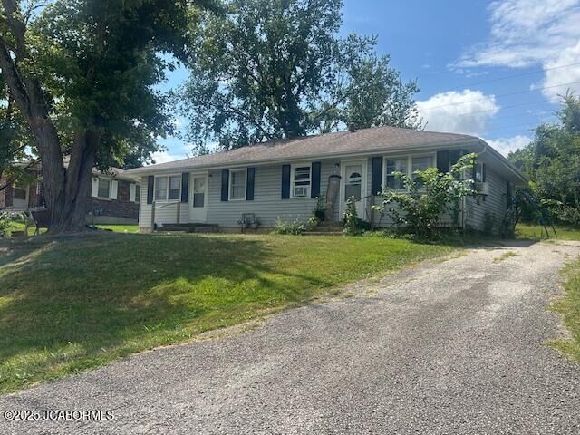 Property Photo:  911 Castlewood Avenue  MO 65251 