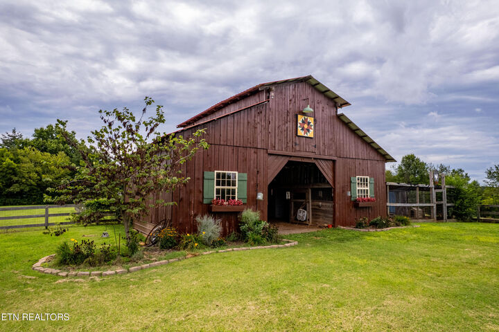 Property Photo:  146 Nelson Way  TN 37737 