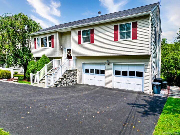 Property Photo:  14 Willard Place  NY 10950 