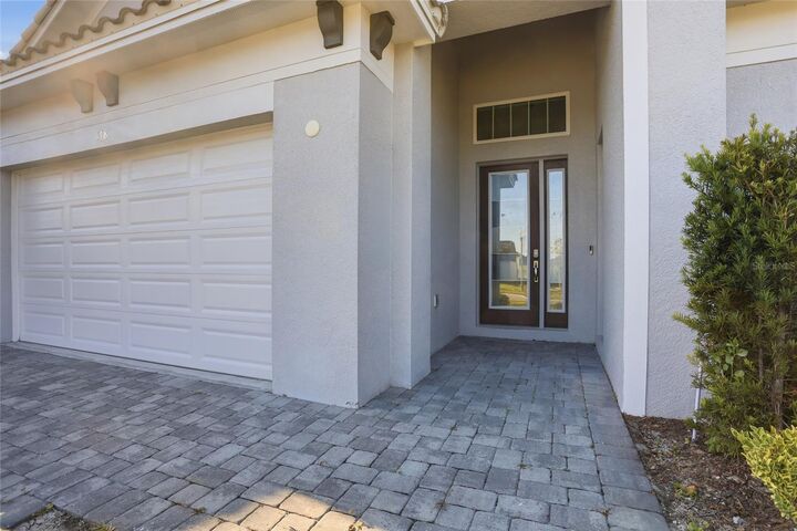 Property Photo:  148 Hampton Loop  FL 33837 