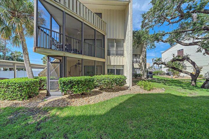 Property Photo:  6157 Midnight Pass Road G21  FL 34242 
