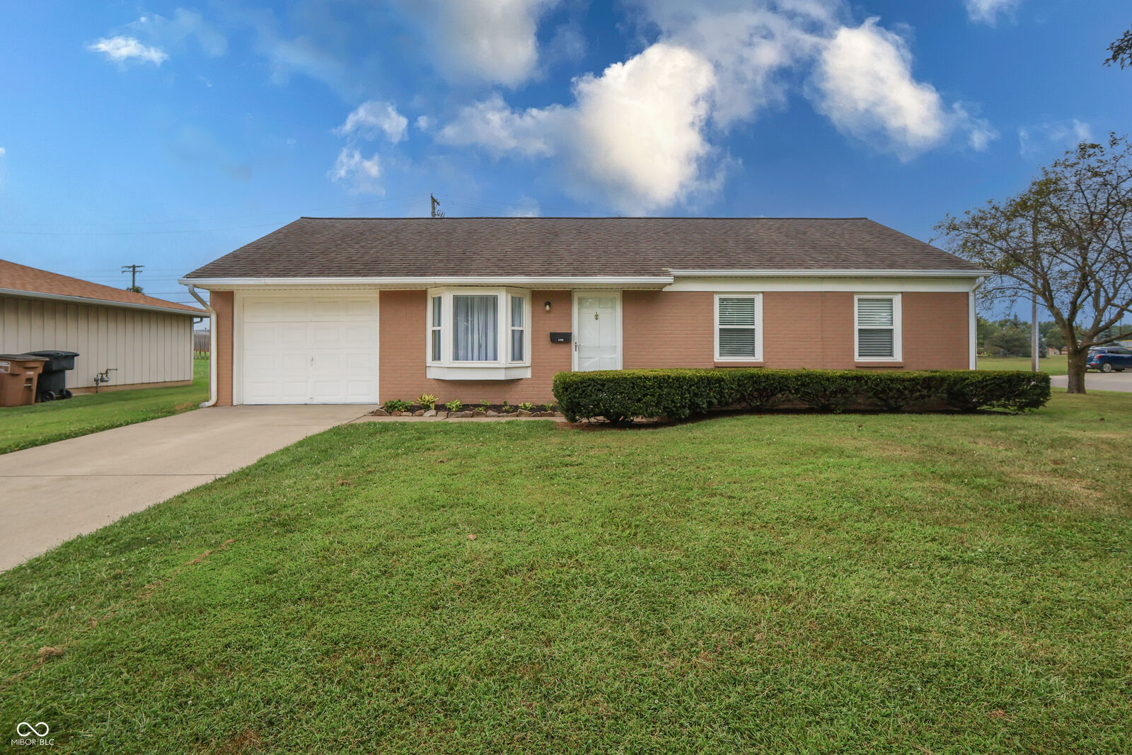 Property Photo: 1780 South Drive IN 47203