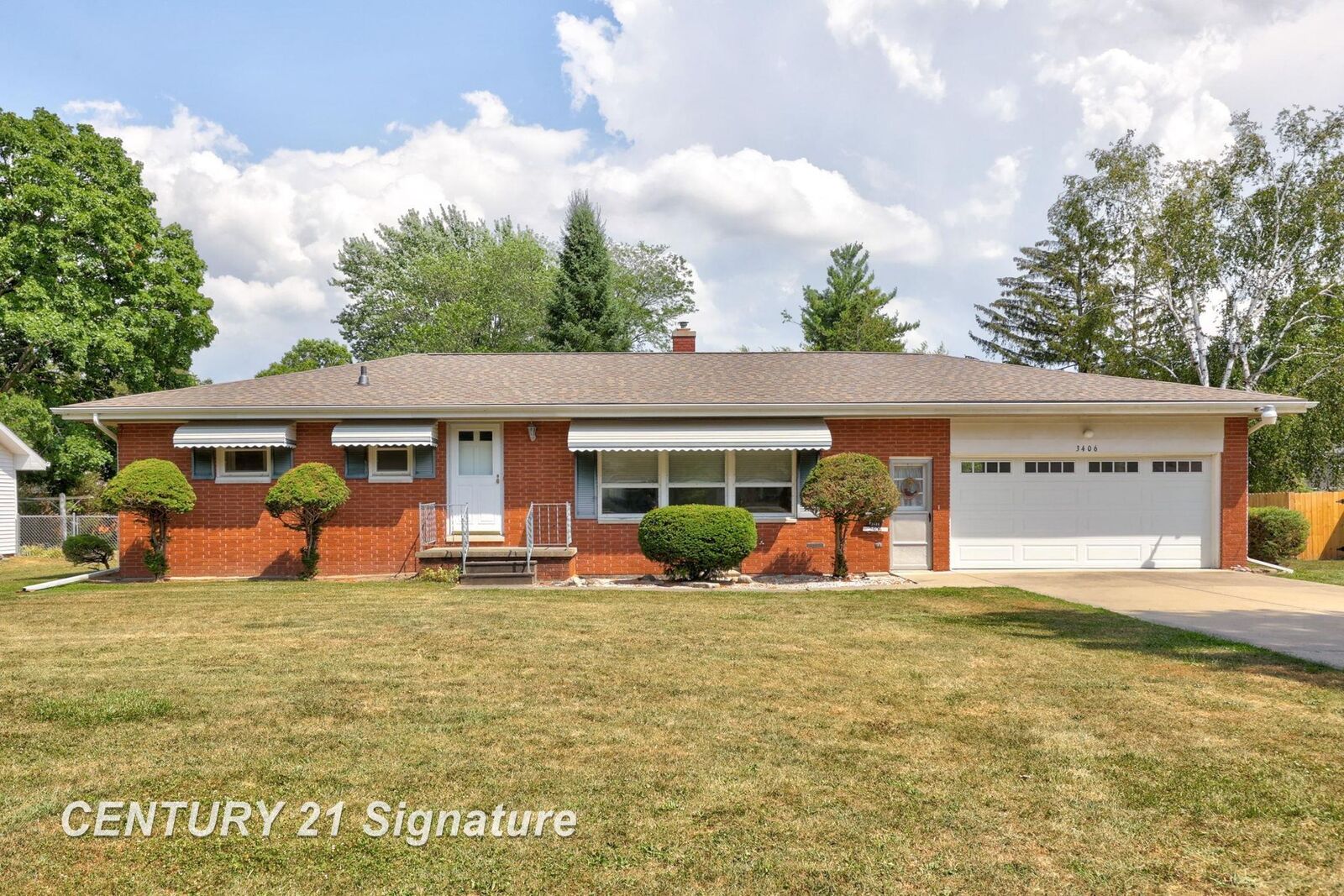 Property Photo:  3406 Mannion Road  MI 48603 