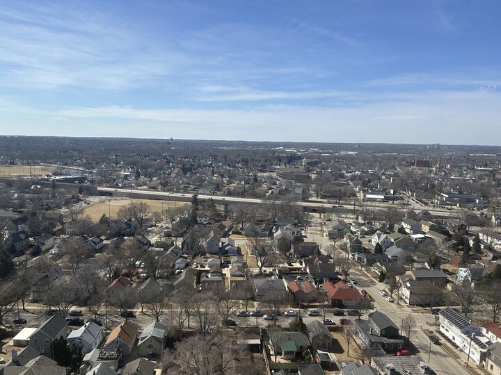 Property Photo: 2525 S Shore Dr 24B WI 53207