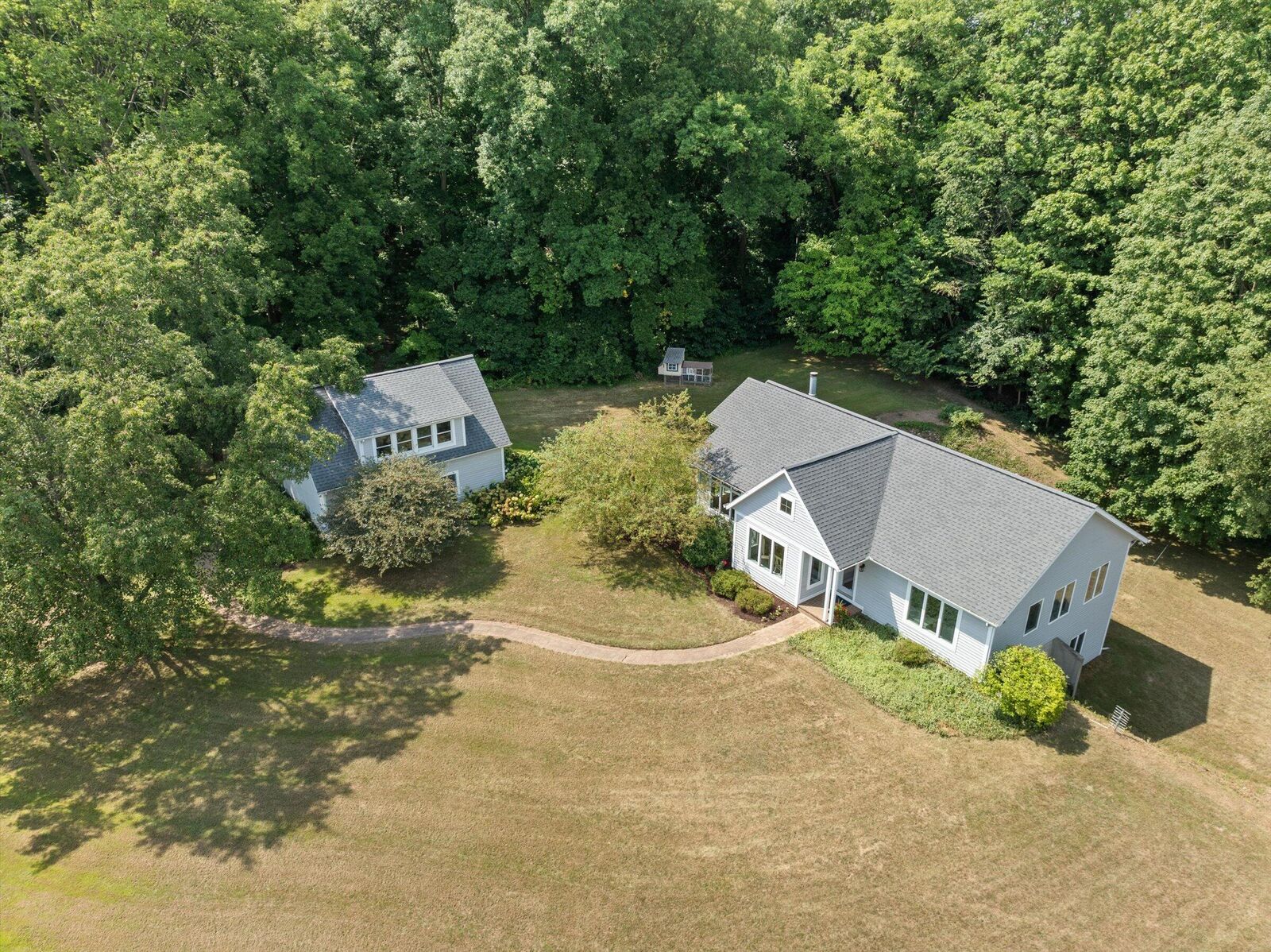 Property Photo:  2617 Korn Street  MI 49120 