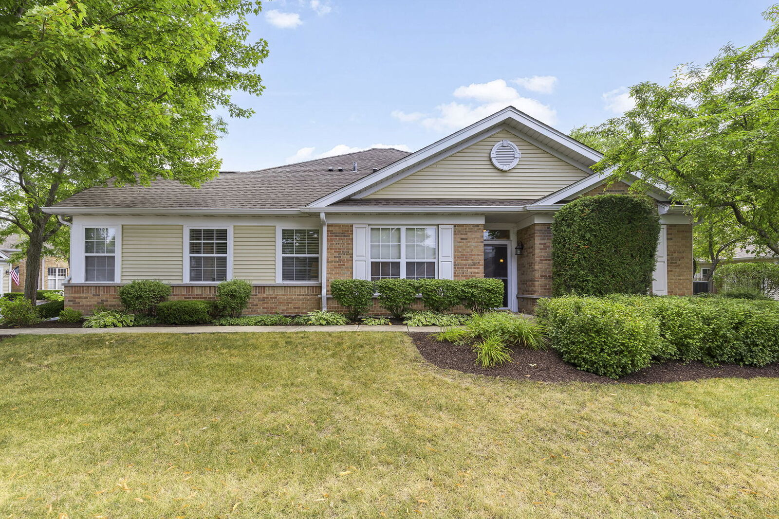 Property Photo:  285 Enfield Lane  IL 60030 