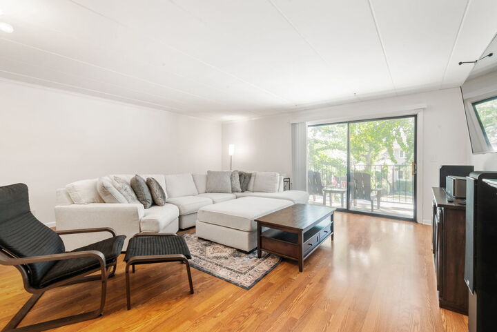 Property Photo:  6330 Lincoln Avenue 2E  IL 60053 