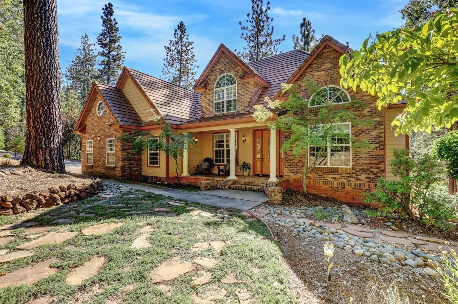 Property Photo: 11722 Logans Run Court CA 95945