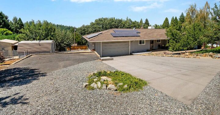 2900 Crystal Springs Road  Camino CA 95709 photo
