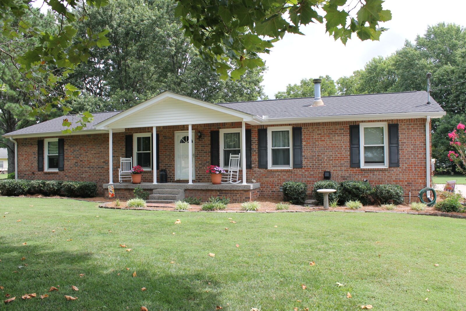 Property Photo:  604 Shelley Dr  TN 37122 