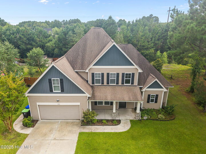 Property Photo: 103 Lumis Court NC 28443