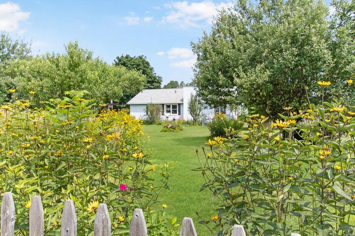 Property Photo: 6 Mountain View Drive NH 03774