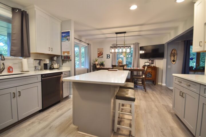 Property Photo: 3 Bobolink Circle VT 05452