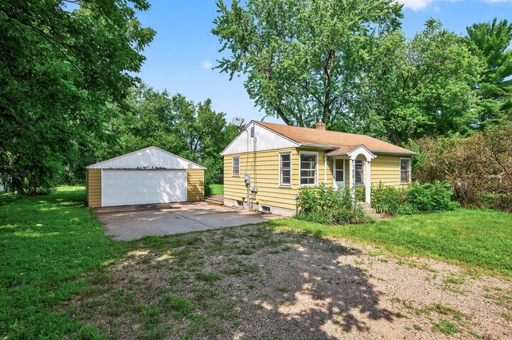 Property Photo:  16612 Minnetonka Boulevard  MN 55345 