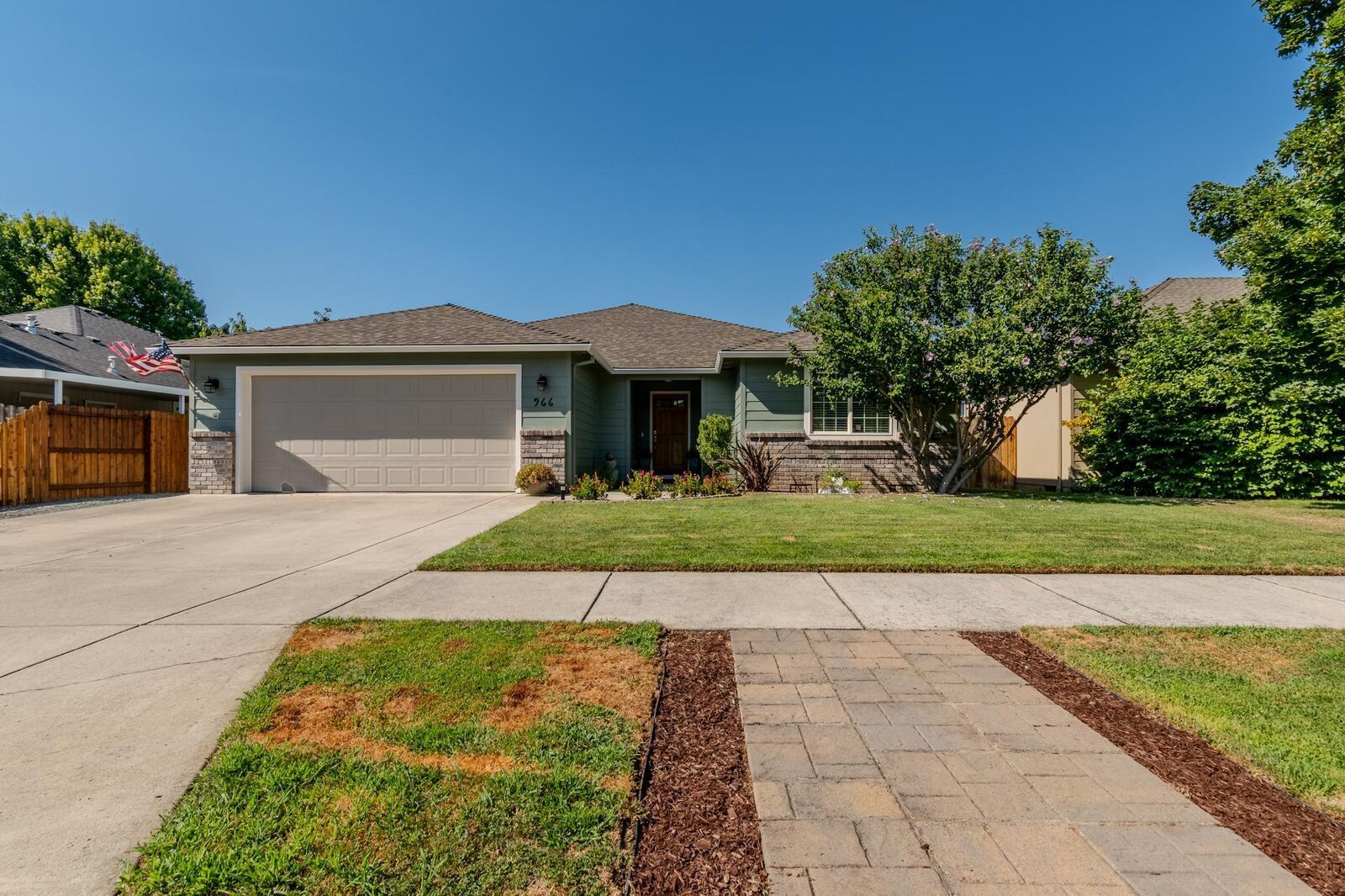 Property Photo:  966 Newcastle Street  OR 97501 