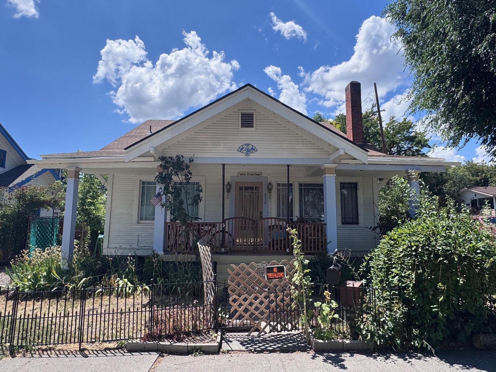 Property Photo: 632 N 10th Street OR 97601