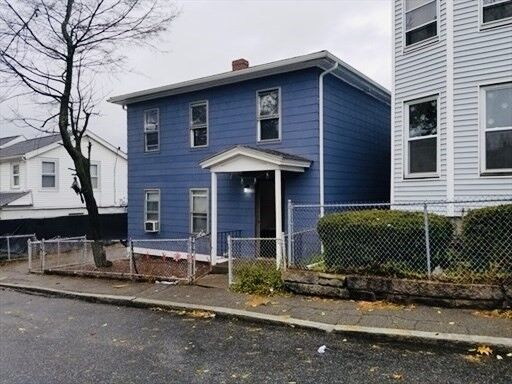 Property Photo: 5 Palmer St 2 MA 01605