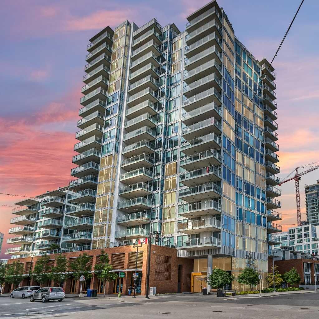 Property Photo: 519 Riverfront Avenue SE 1504 AB T2G 1K6