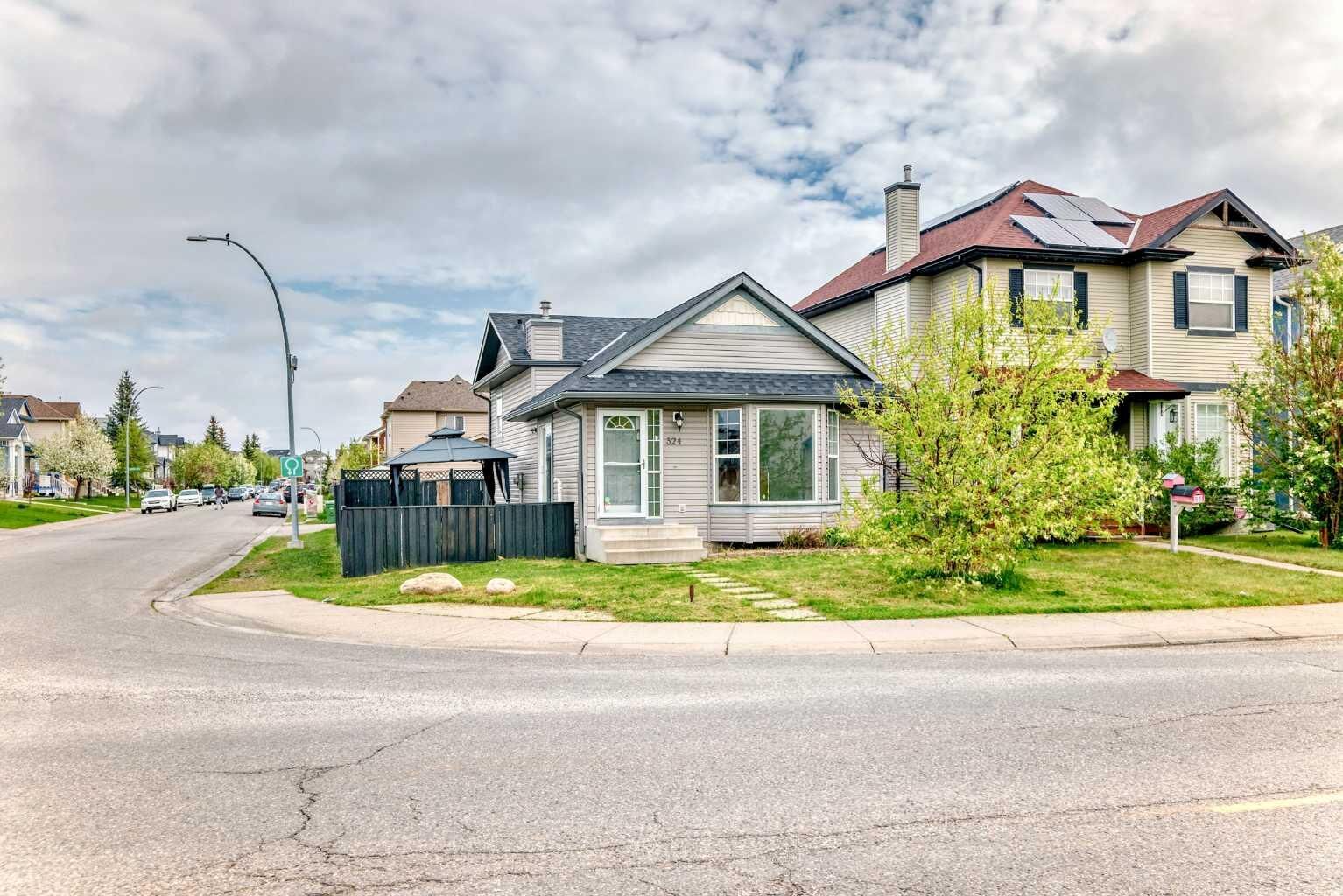 Property Photo: 324 Taradale Drive NE AB T3J 4N9