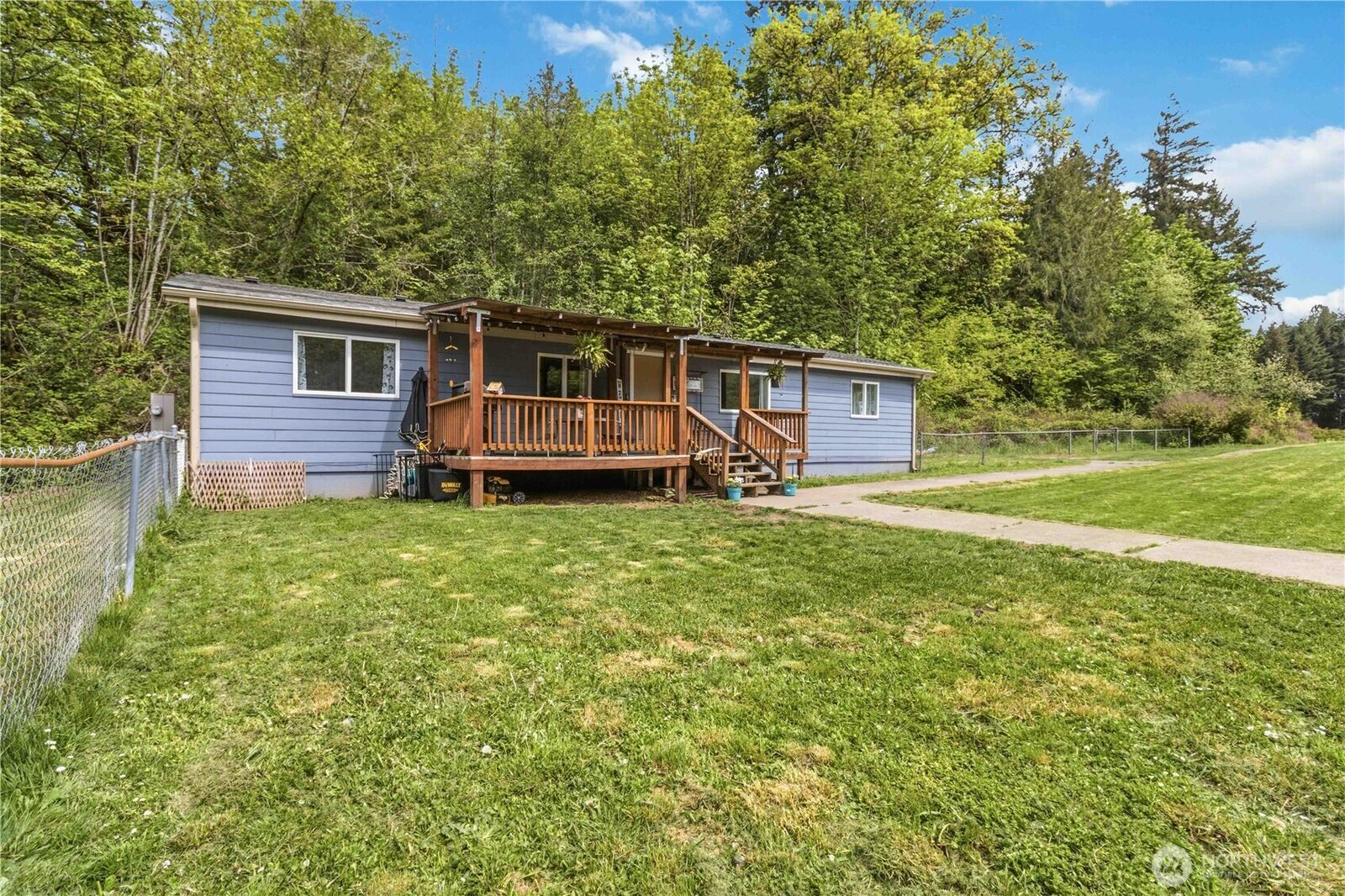 Property Photo:  197  State Route 505  WA 98596 