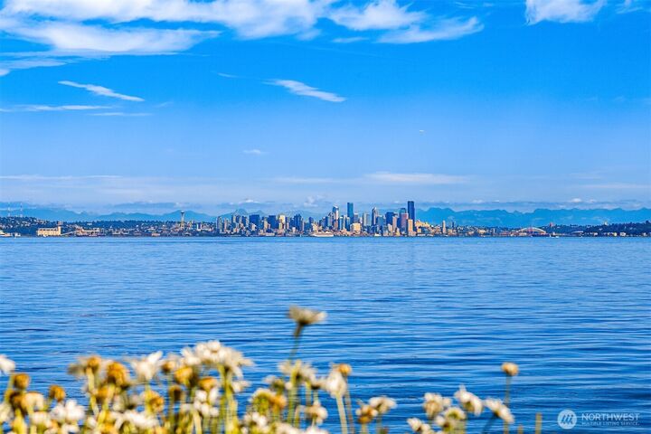 Property Photo:  4290  Rockaway Beach Road NE  WA 98110 