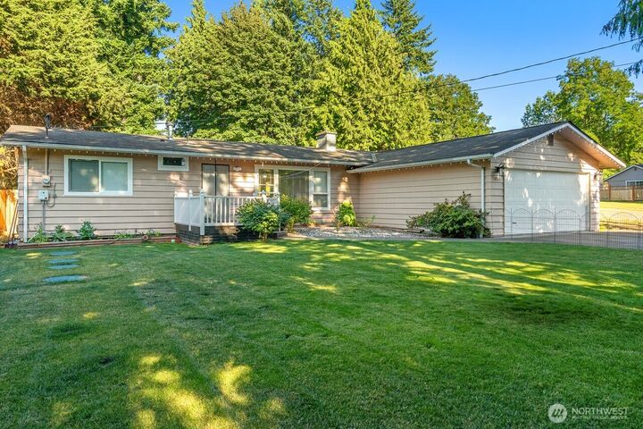 Property Photo: 4252 Northwest Dr WA 98226