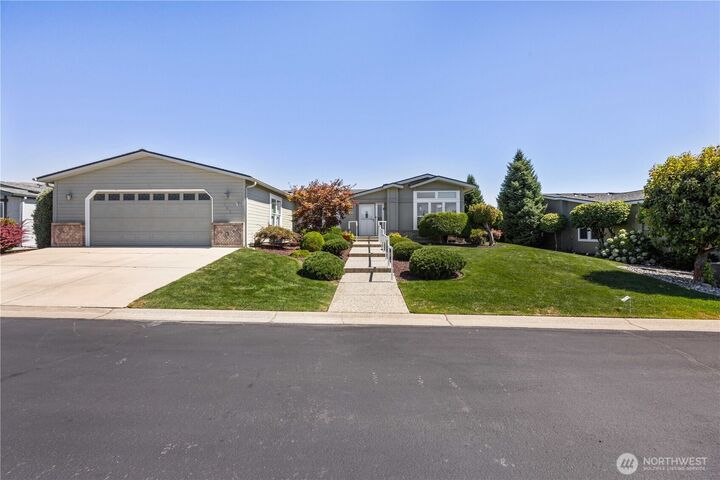 Property Photo: 562 Canyon Drive 58 WA 98802