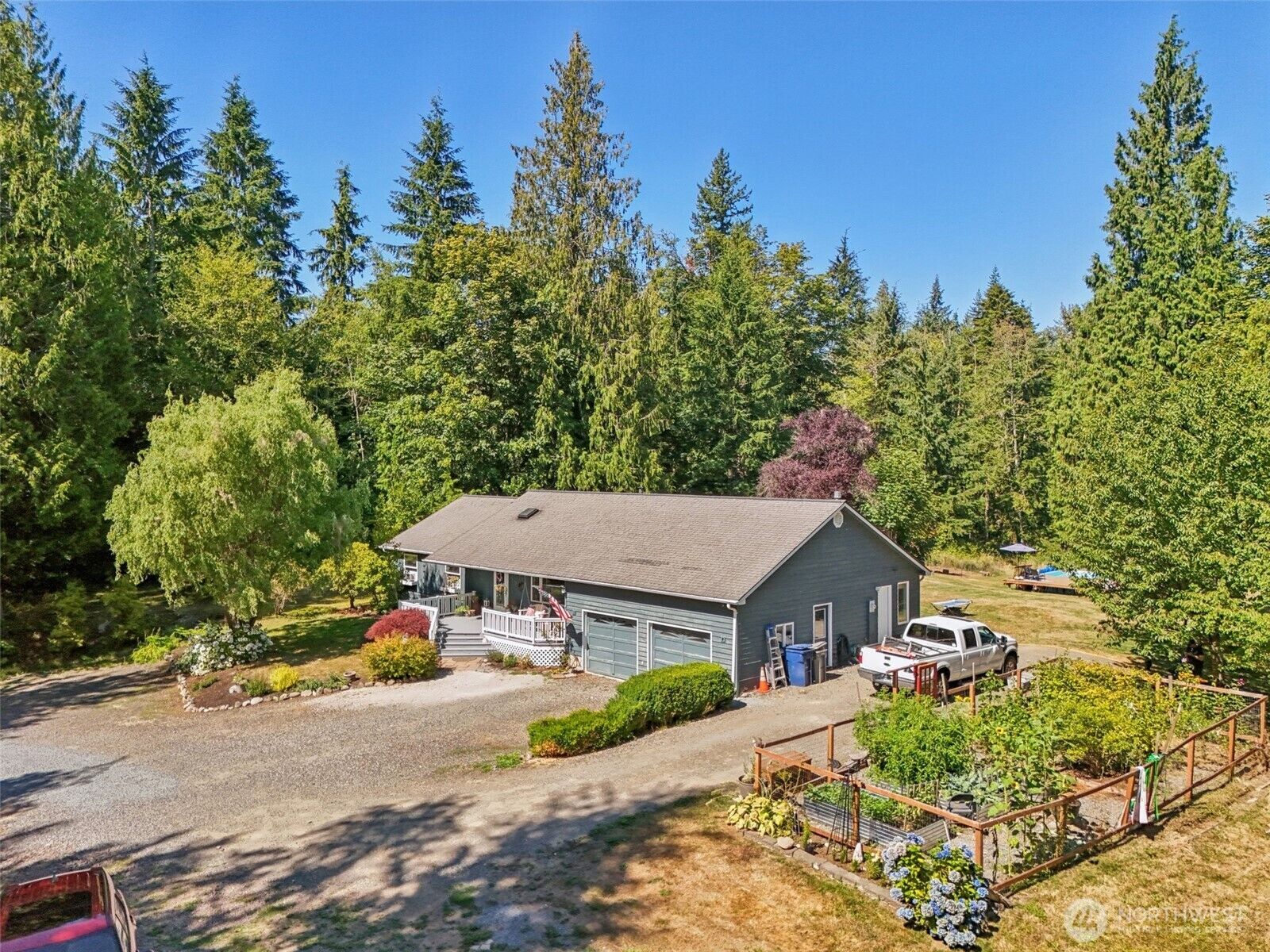 Property Photo:  8717 E Meadow Lake Drive  WA 98290 