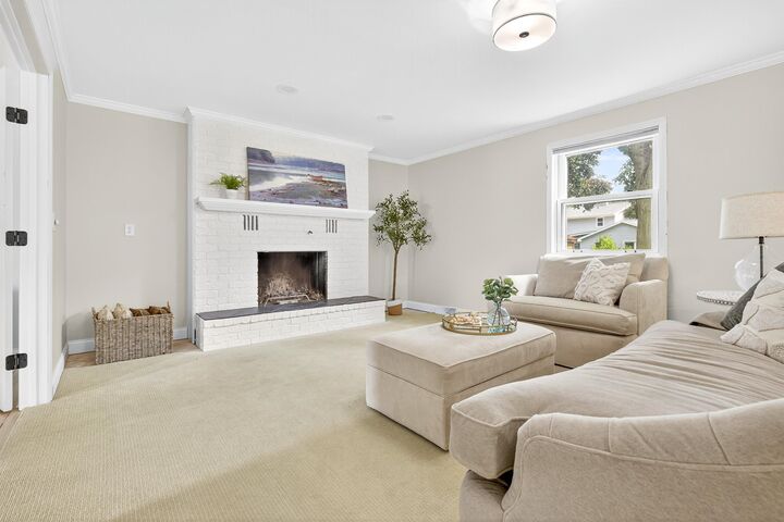 Property Photo: 745 Yorkshire Road WI 54956-4929