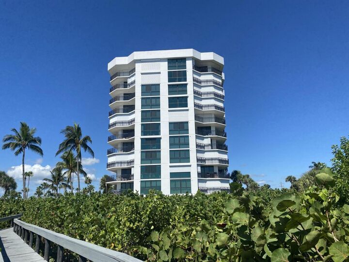 Property Photo: 2800 N Highway A1a 607 FL 34949