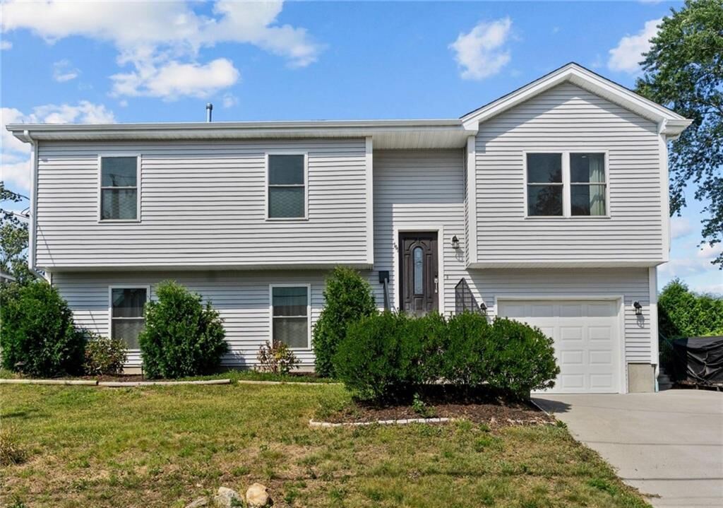 Property Photo:  101 Waldron Avenue  RI 02910 