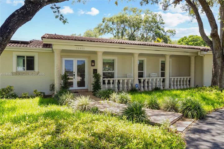 16400 SW 80th Ave  Palmetto Bay FL 33157 photo